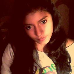desconfio de la gente, soy sencible a veces soy insoportable amo star con mis amigos no soy nada normal me rio de todo y cuando me fallan perdono pero jamas olv