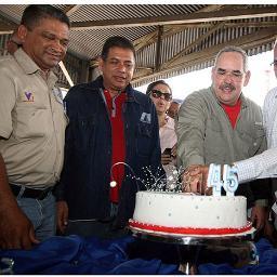 Partiendo la torta de los cupos del aluminio y hierro con el gobierno y la Mud---