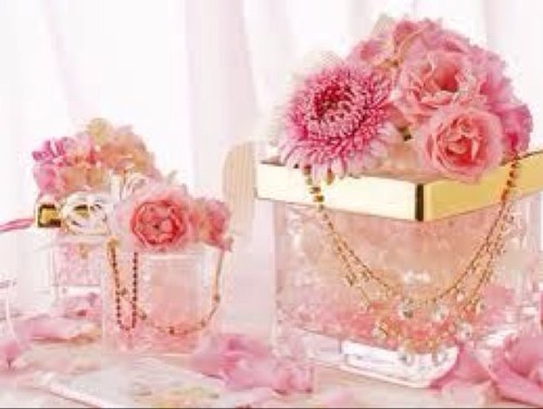 mrooom's profile picture. 