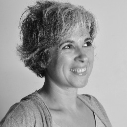 Journaliste à Radio France Internationale