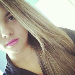Meu nome é Yasmine,tenho 21 anos,Blog: http://t.co/WQZo3XBc