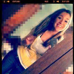 17.   bieber.holland.sanders.simpson. ask for a follow&get one, maybe..  met cody simpson,bigtimerush, and jderulooo. i know, i know, im a loser.