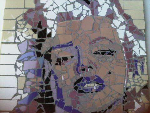 RuthDmosaics's profile picture. love's sewing 🧵 history, baking/cooking, being retired and living an ordinary life down on the allotment.