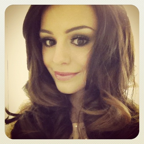 Hello I'm Cher Lloyd(: This is my personal account. My main account is @CherLloyd. This also used to be called @cherbear_lloyd. ♥