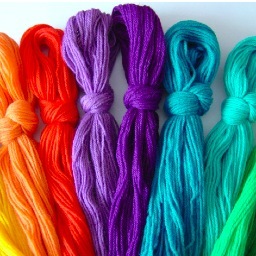 Everything wool, crochet and pretty things