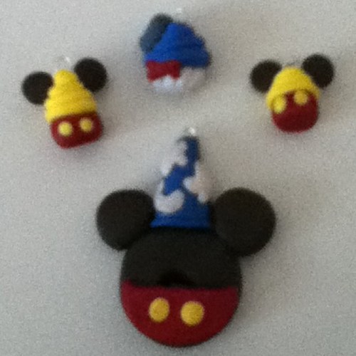 Hey guys its La So Crafts! We make Clay Charms, friendship bracelets, and other crafts! Requests? Send us a tweet! We also make Tutorials on youtube!