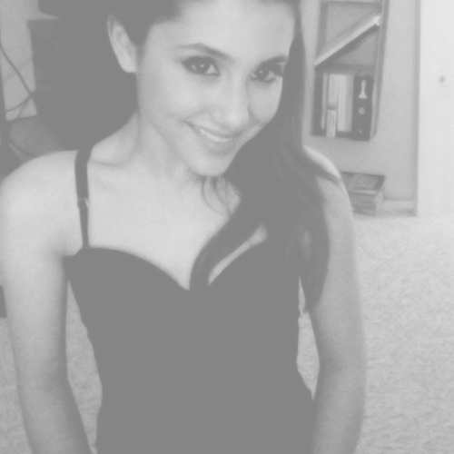 queenfraud's profile picture. Hi, I'm Ariana, and I love to have a good time.