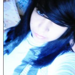 chauline_'s profile picture. odeio que me encham o saco , *-* , adoroo rock e gosto di mais do meu namorado, bom e sou chata*0*