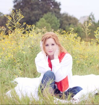 Mom, Wife, Runner, Marathoner, Chef, College student, Caregiver, Coffee lover, sports lover, #TeamC.