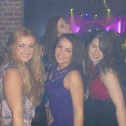 charlie1990x's profile picture. 