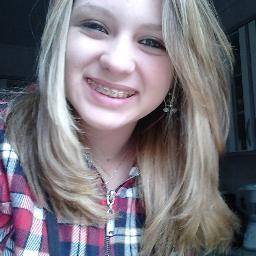 Sou como você me vê.
Posso ser leve como uma brisa ou forte como uma ventania,
Depende de quando e como você me vê passar.
