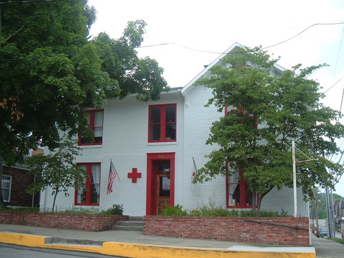 Red Cross has been serving the Frankfort community since 1917 with 24-hour disaster & military response, blood collections, CPR/First Aid training and more.