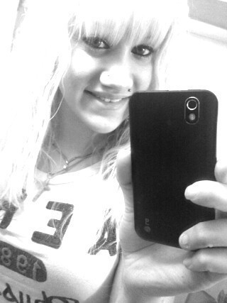 Im 17 ,I have blonde hair green eyes im 5ft 8 ,im a happy person n always have a smile on my face so follow me n ill follow u !! :)