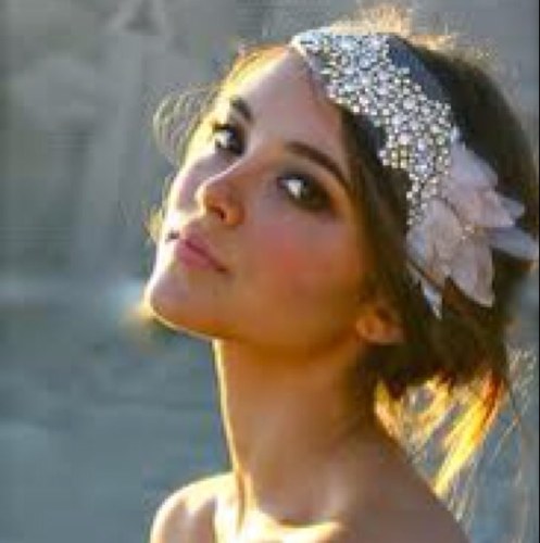 Lady. Weird name? Oh well! Allergic to chocolate. Waitress at #SBLounge. 23. In dog years thats 161... Yikes... :0 [RP-OUAT-Lady and The Tramp]