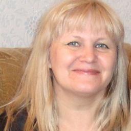 Жизнь залатала трещину судьбы. И научила защищаться от пощёчин! Всё меньше тех, с кем я сейчас на Ты, и, если честно, жить приятно очень!