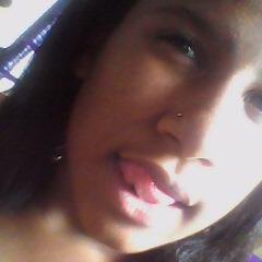 , Nataly Gimenez ;  amo minha nenis @poshabia_ , e meu emia @mlkdacena_ . ; sou péssima em demonstrar o que sinto :* . Segue?