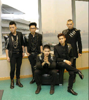 maximizers_JKT's profile picture. Keep support @_MAX5_ boyband w/ personil @bayuwangsa @fickyfelary @fendibuccu @iiptofik @egynem