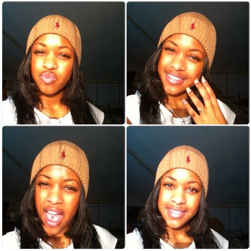 Chaanella's profile picture. Me myself and my mom 3