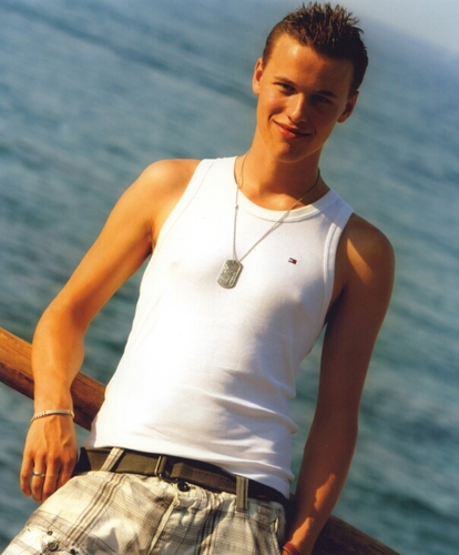 cognopatrick's profile picture. Webmaster, Korfballer, Scouts-leiding, DJ, Presentator, Student Applicatie Ontwikkelaar.