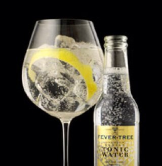 Los mejores Gin&Tonics.
Cuatro plantas.
Abierto a partir de las 19:00h
Actividades interesantes: - El Club del Jueves