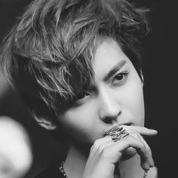 คริส อู๋ฟาน ณ คลับเเห็ด
หล่อไม่เลือกเวลาและสถานที่
 เกรียนบ้าง รั่วบ้าง(?)เป็นครั้งคราว

*mushroom._.wuyifan1990@live.com*
 Just fallow me...