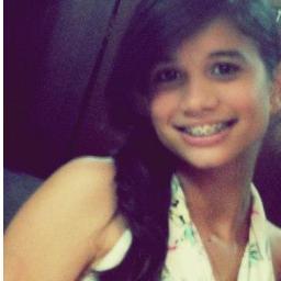 Tourina ♉, Morena, Boba, Engraçada,Chata,14 anos , namora com @shewardnaze_ e ama muiito ele. ∞ s2, Essa sou eu !