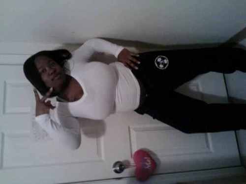 so_explicit1's profile picture. REAL BITCH SHIT...JIKE SHIT THO!![CAPRICORN)...F.G.I.A...FREAKIEST GIRL IN AMERICA!!FOLLOW ME ;)