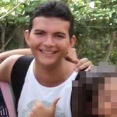 Cristão Católico, Vascaíno, solteiro, sarcástico, irônico... Blá blá blá ! Taí: http://t.co/4GFQLne4
