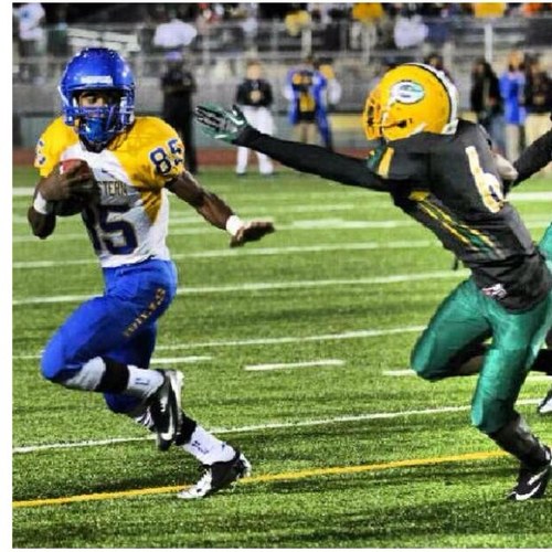 DREAM CHASER, PLAYED FOOTBALL FOR DA WEST #85...Currently attending ASA.... RIP DAYBO & ANT