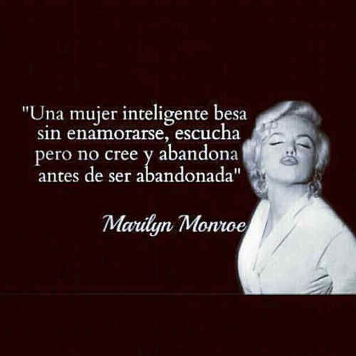 Hablamos de todo: Chicas, Chicos, Moda, Amistad, Amor, Relaciones... si te identificas con un tweet o simplemente te gusta nos das Retweet. ;-) ★