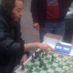 Amigos aca partidas de ajedez bala a 3 minutos tremendas de hacha y tiza ¡¡¡