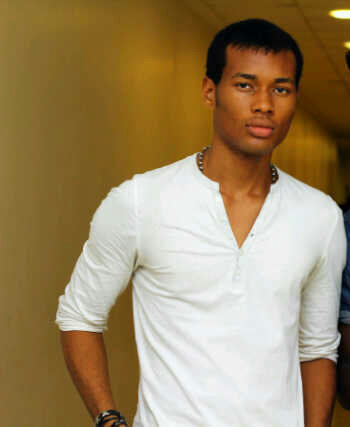 MODEL n BASKETBALL PLAYER.... Me, Funky Fly Fresh and Silky Sleek Smooth...!!! LOVE; Video Games, Music and Movies..
