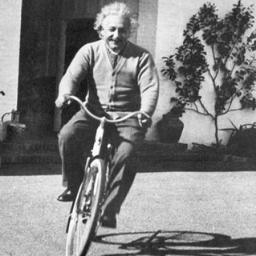 MarcosSales_'s profile picture. Se eu estiver no Twitter é porque não estou fazendo absolutamente nada