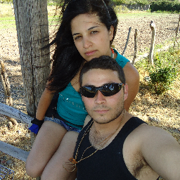 Ninguna persona merece tus lágrimas, y quien las merezca, nunca te hará llorar
♥♥Somos el uno para el otro ♥♥