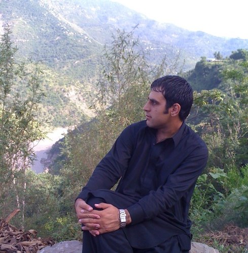 InayatDawari's profile picture. 