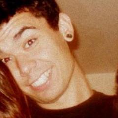 Filipe Magalhães esse é o nome do anjo que não tem asas,Que me enviou pra me ensinar a nunca desistir do meu Sonho @lipe_gm te amo !!