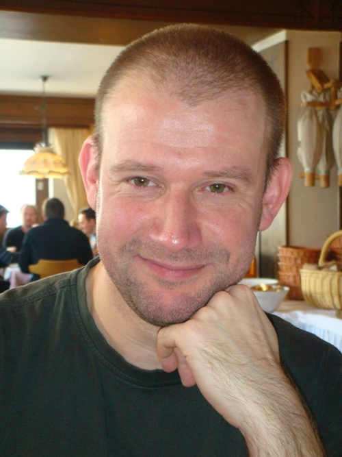 Digisatthva's profile picture. Artist, painter, artdealer / blogger / collector / critic ,buddhist, beekeeper, ICT projectmanager, wine enthusiast, marathonrunner and booklover.