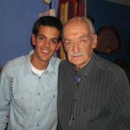 adrigpburgos's profile picture. Burgalés, profesor de E.Primaria y estudiante de Historia en la ubu....bueno y mago alguna que otra vez....¿y tú?