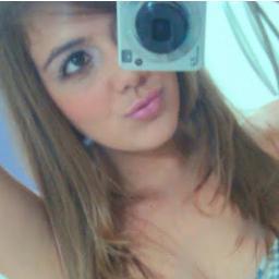 : 16 anos, Uma menina apaixonada Por Futebol ( @abcfc ) , Feliz, Carinhosa Pegajosa e Ciumenta :$