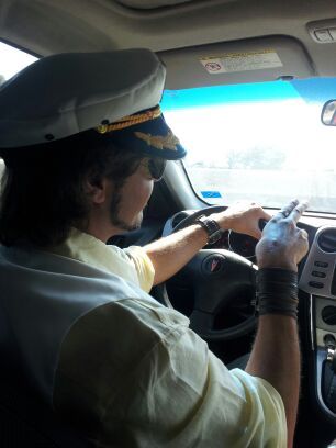 Twitt3rLes's profile picture. follow me down the road_les_travled