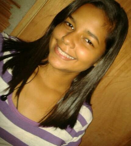 - Sou oq eu sou,não oq acham .. Deus acima de tudo .. Sz'