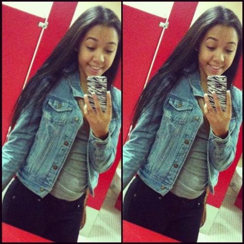 Arielle_120308's profile picture. 