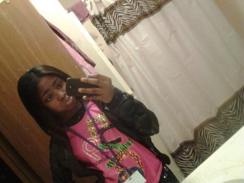 my life is super good i grduatedd to the 6th gradee im 11 years old nstagram-- iprettyful follow mee #team mee & #team bestfrand @BaByGuRl1156 allday!!-