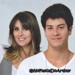 Quanto tempo o tempo leva Pra me corrigir Enquanto os olhos não demoram pra se distrair
@aguiarthur @gugasabate @tatycirelli e @Digãolopes
Since: 10/09/2012