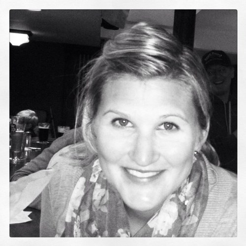 Speech - Language Pathologist in New England, boss, travel enthusiast, auntie, bookworm, and Jill of all trades.