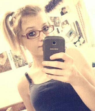Blahh blahh blahh im Brittney(:. Follow me!!!!