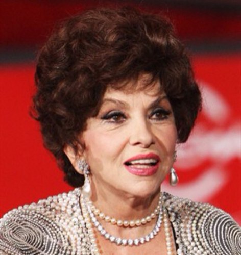 GLollobrigida's profile picture. Dopo tanto tempo sto ancora qua e nun mollo...Manco a dillo io Sò a Lollo!  Profilo Parodia nato dall'amore per questa grande ARTISTA.