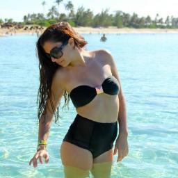 maxie_padd's profile picture. i dont really give a FUCKKKK.