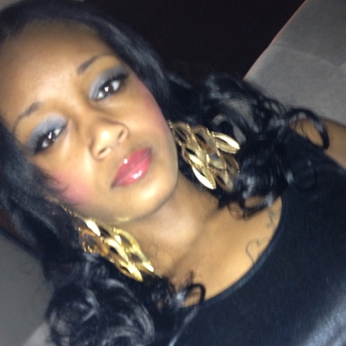 I AINT SAYIN IM GOLD DIGGER BUH I AINT MESSIN WIF NO BROKE NIGGA :* #FACTT GET MONEY $ $