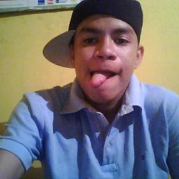 Meu Maninho Lindo *---*, pouco tempo de amizade, e olha aí ja somos irmãos *---*, só vim lhe dizer qe te amo muito irmão s2 / @AnnaCarolliine_